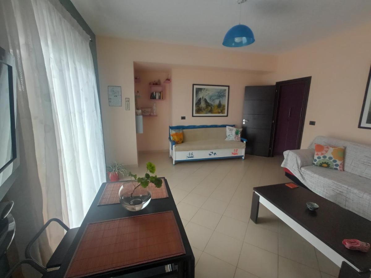 Sunny Apartamento Sarandë